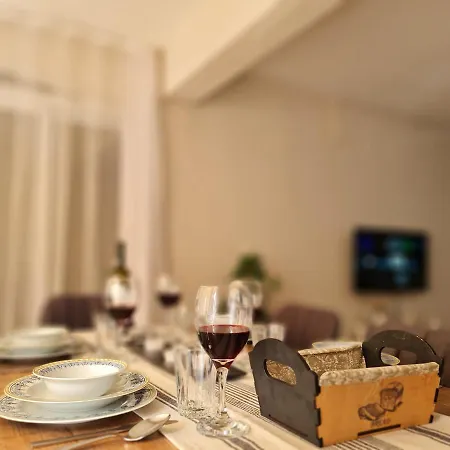 Apartment Lara's *